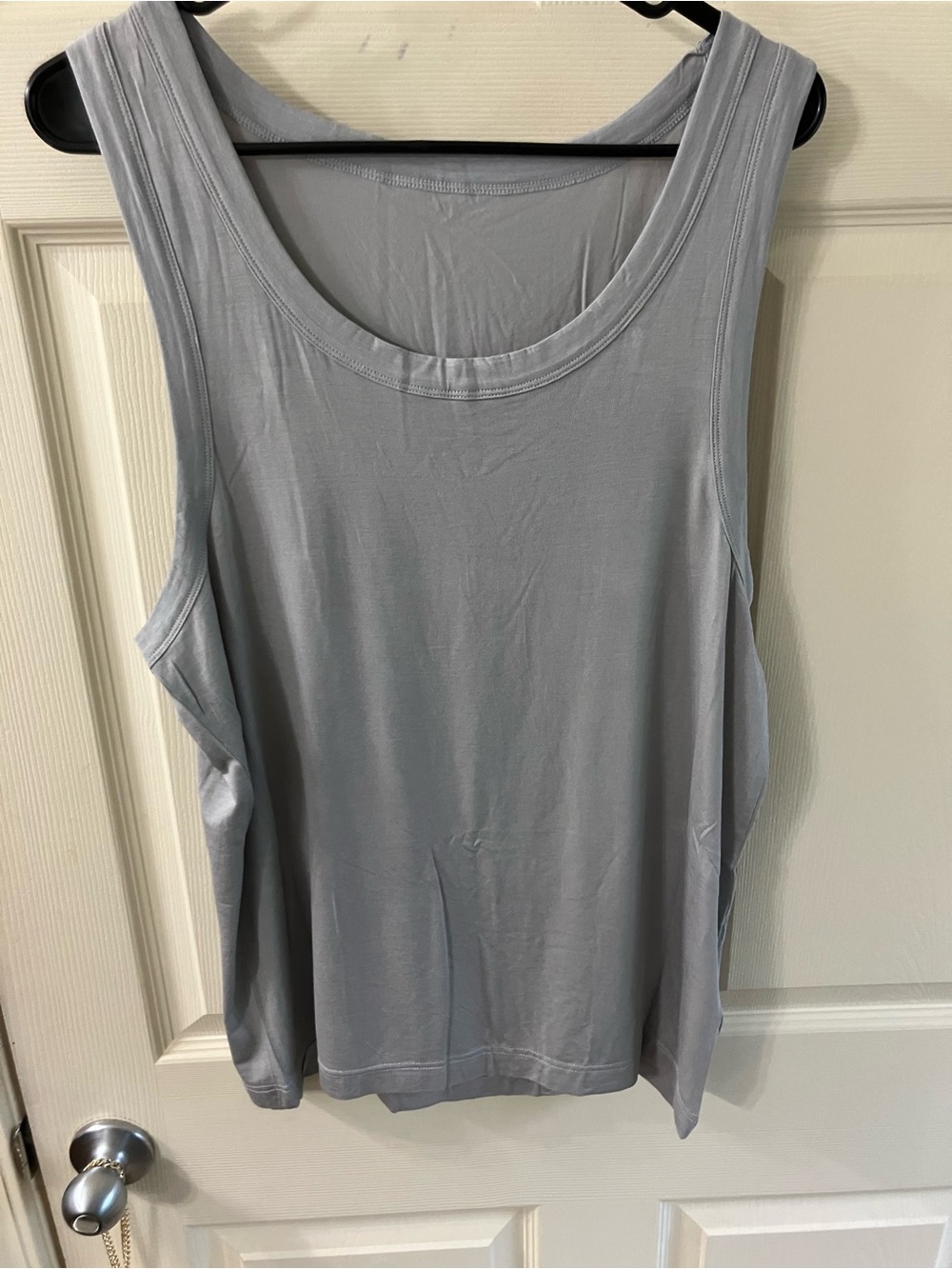 3 for pice of 1 Men's Light Gray Scoop Neck Tank Top - Classic Casual